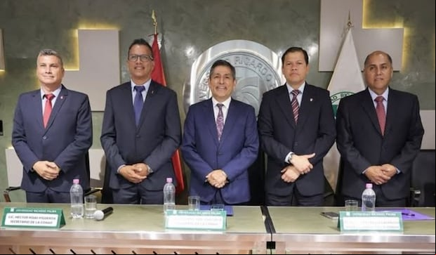 Winston Reátegui y la Junta Directiva Arbitral. (Foto: Difusión)