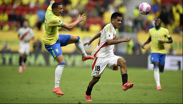 Joao Grimaldo jugó 17 minutos en el último partido entre Perú y Brasil. (Foto: Getty Images)