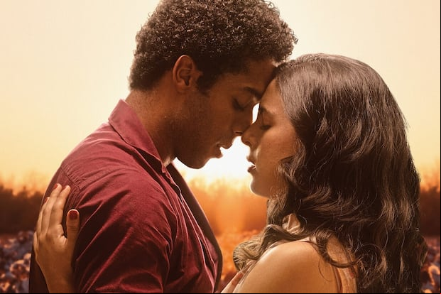 Sergio Herrera y María José Camacho interpretan a las versiones jóvenes de los protagonistas de la telenovela "Devuélveme la vida" (Foto: Caracol Televisión)