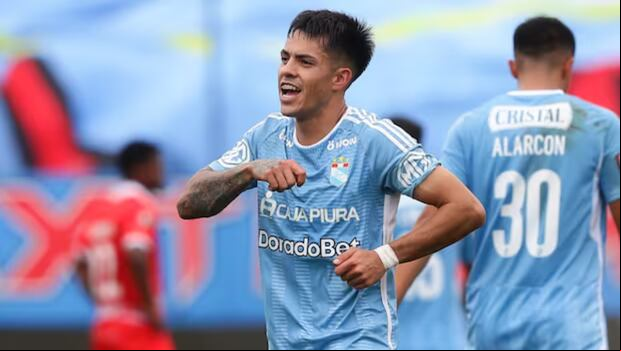 'Santí' González volvió a ser determinante en un partido con la 'celeste'. (Foto: LFP)