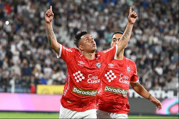 Emelec se pronunció sobre interés por Cueva