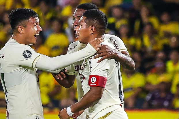 Universitario sumó sus primeros tres puntos en la Copa Libertadores 2025 tras vencer por 1-0 a Barcelona SC, con gol de Edison Flores (Foto: @Universitario).