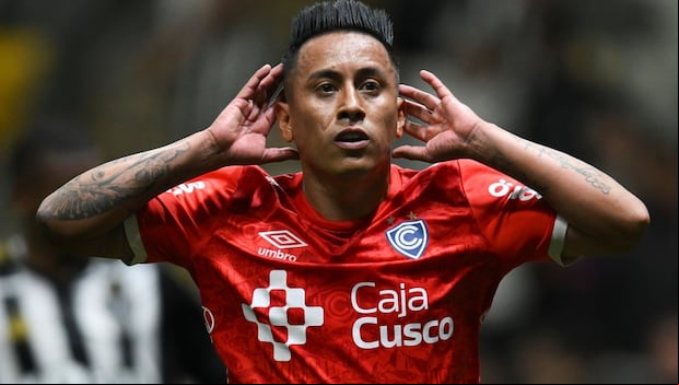 Christian Cueva tiene contrato con Cienciano hasta mediados del 2025. (Foto: Getty Images)