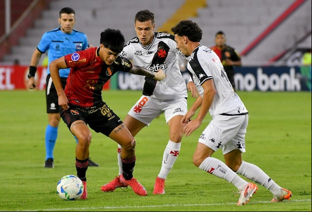 Kenji Cabrera fue la figura de Melgar en la Copa Sudamericana. (Foto: AFP)