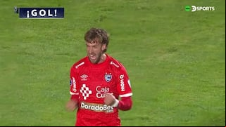 ¡Con la magia de Cueva! Gol de Gentile para el 1-0 de Cienciano vs Iquique
