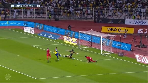 Cuarto gol de Cristiano Ronaldo para el 4-0 de Al Nassr vs. Al Wehda. (Video: @SPL / Twitter)