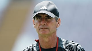 Ibáñez y su queja por el gramado del Estadio Nacional: “Lamentablemente ya está, no llega”