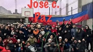 Con armas de fuego: el insólito robo de la barra brava de Huracán a un club de Argentina